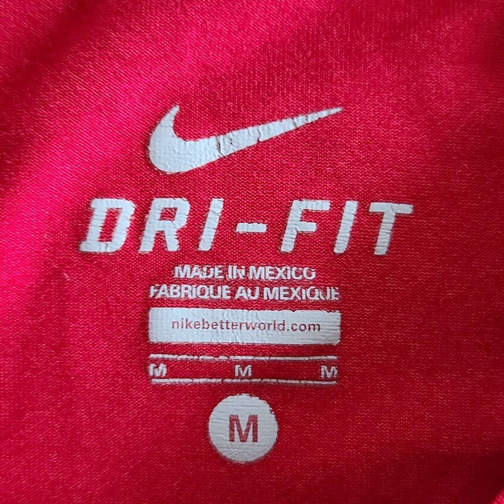 Nike Performance Tee Size Medium - image 6